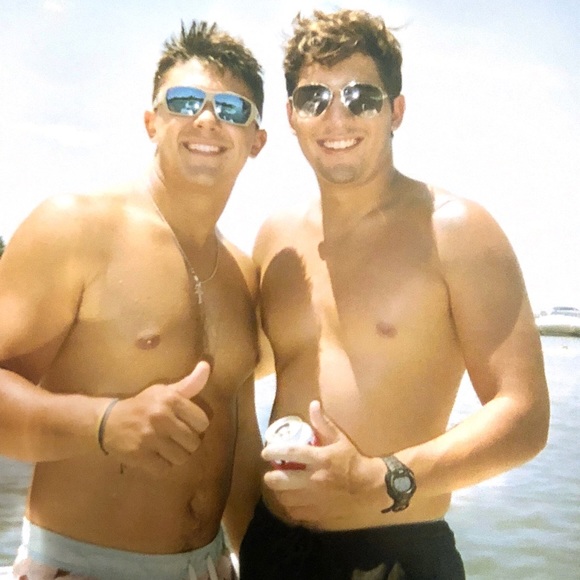 Meet your Posher, Devin - Picture 1 of 1